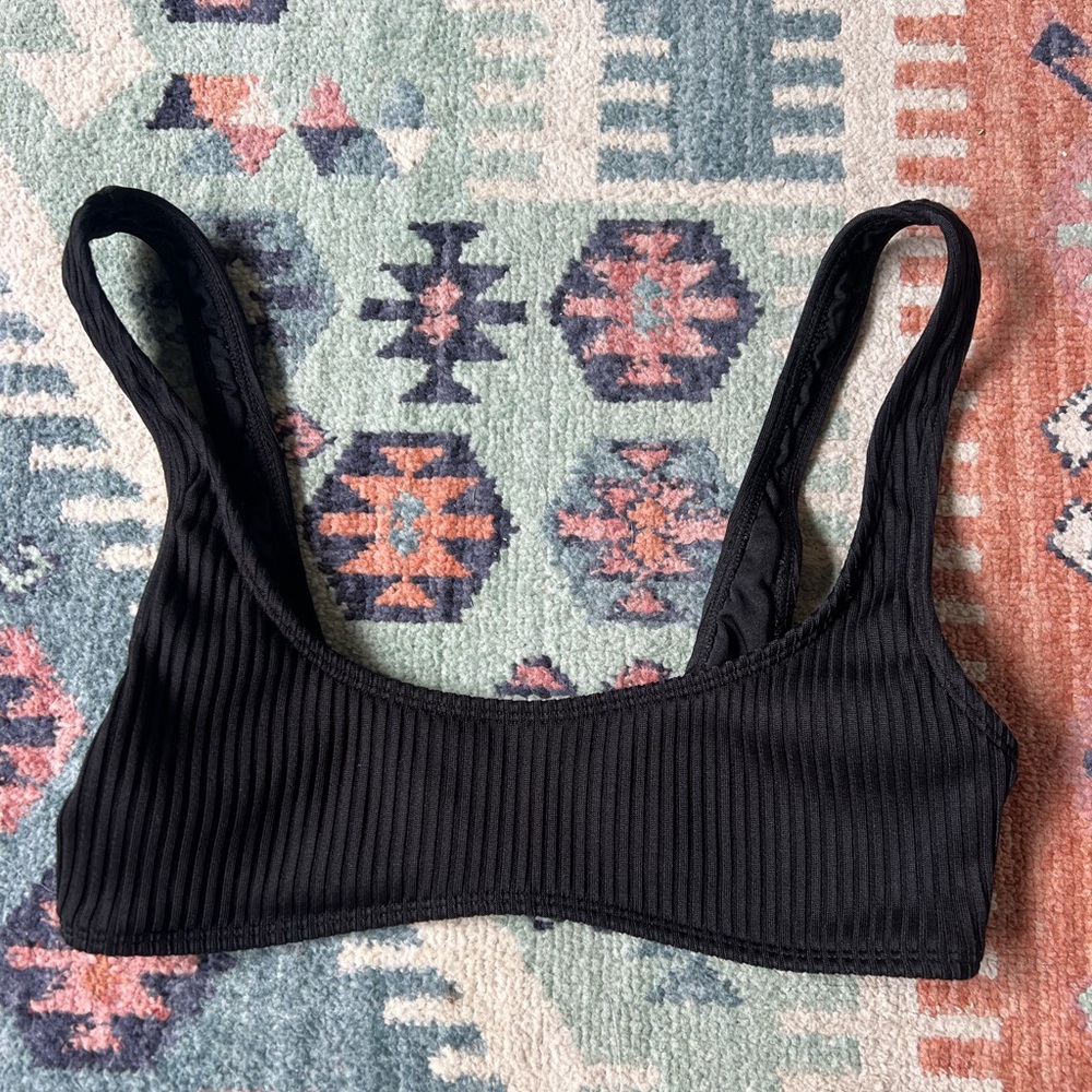 Black Ribbed Bikini Set - Picture 3 of 4